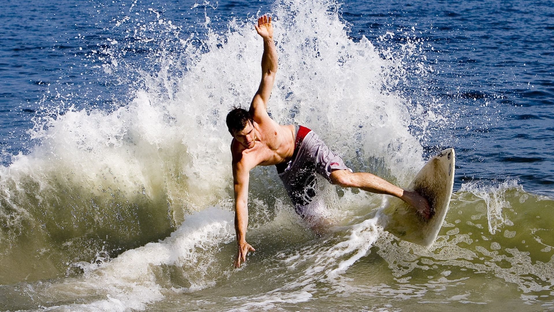 1球2助攻+绝杀逆转！罗德里戈神兵天降，冰岛把加纳打回原形